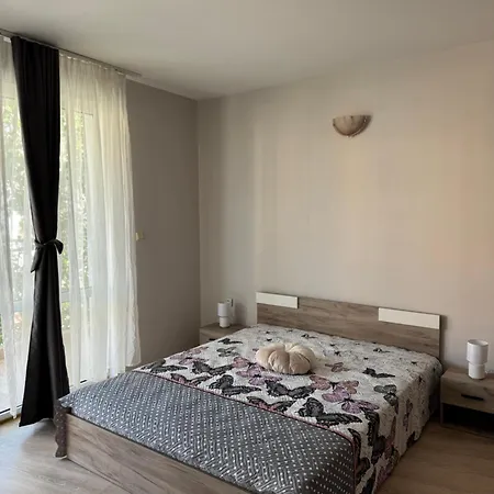 студиа осака Apartamento Sunny Beach
